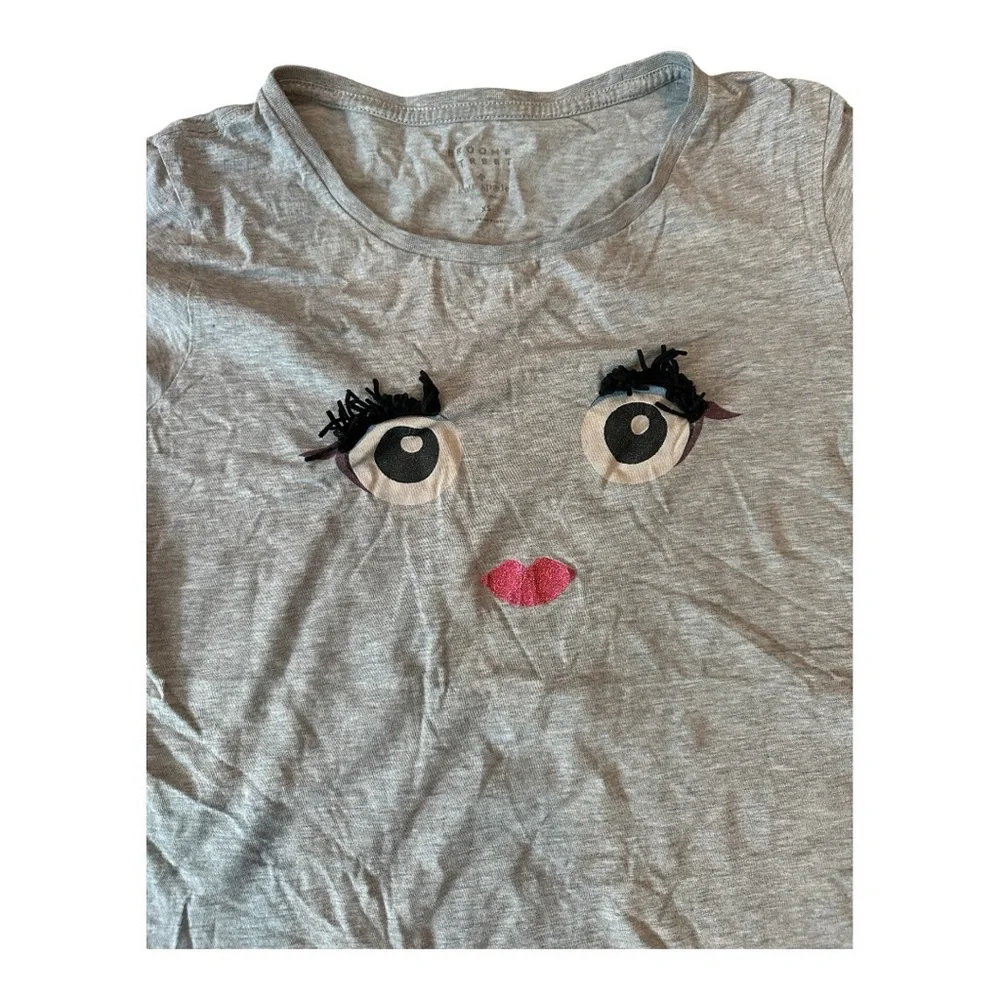 Kate Spade Broome Street Graphic Face Tee – Gray, Size XS‎